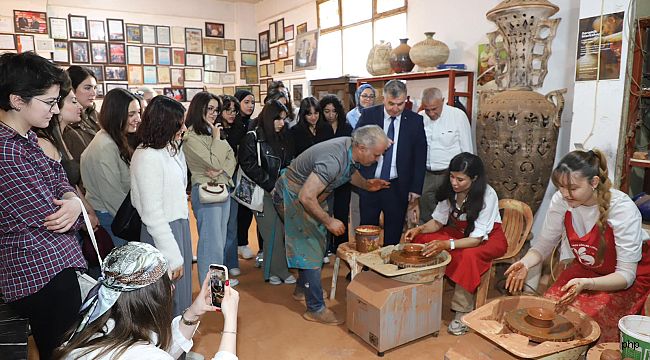 Restorasyon öğrencileri ilçenin kültürel mirasını yerinde inceledi