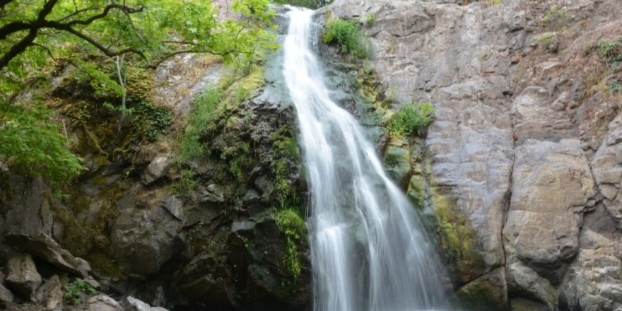 Uçansu Şelalesi keşfedilmeyi bekliyor