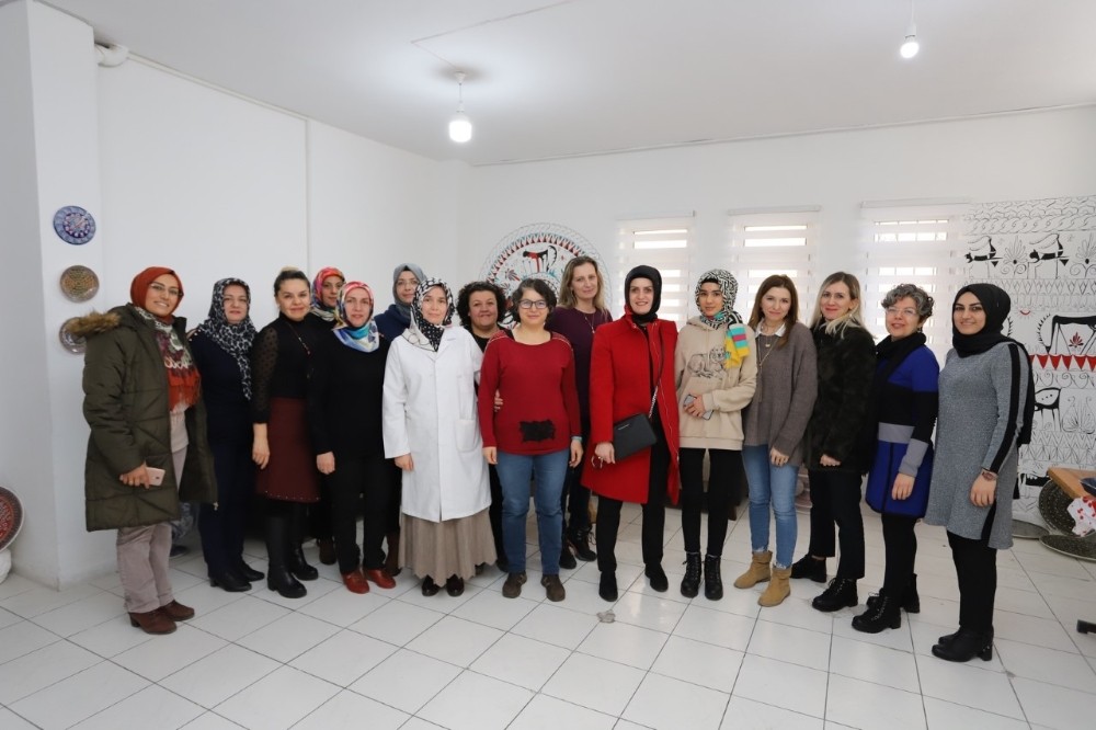 Melek Arı'dan kadın girişimcilere ziyaret