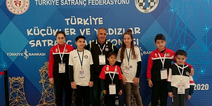 Çeşmeli satranççılar Türkiye şampiyonasında