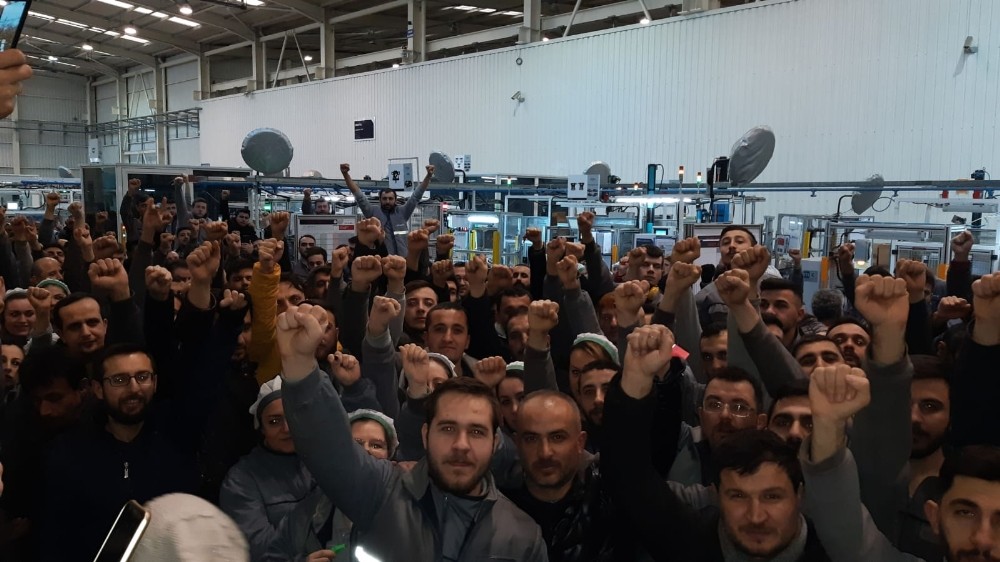 Bursa'daki otomotiv yan sanayi fabrikasında işçiler ayaklandı