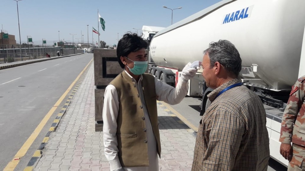 Pakistan, korona virüsü nedeniyle İran sınırını kapattı