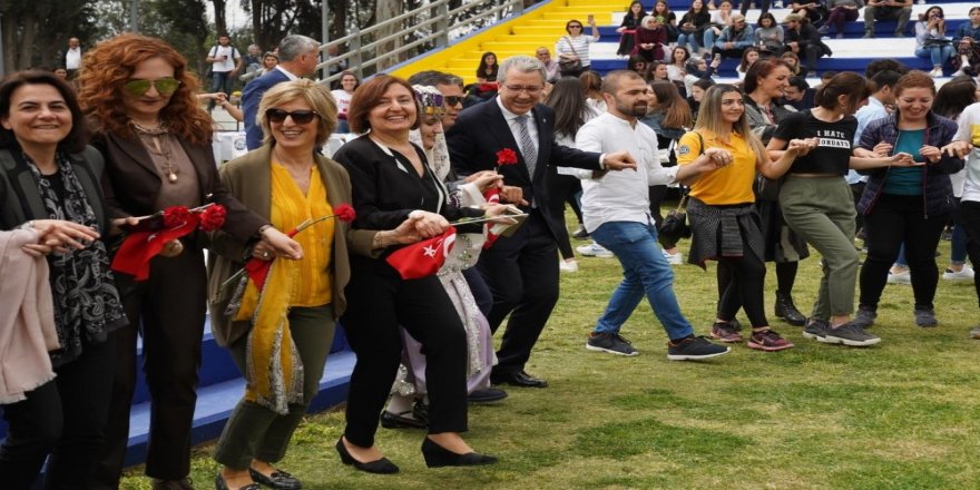 Egeli gençler şenlikte buluştu