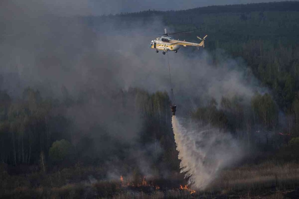 Çernobil'de orman yangını radyasyon seviyesini 16 kat arttırdı