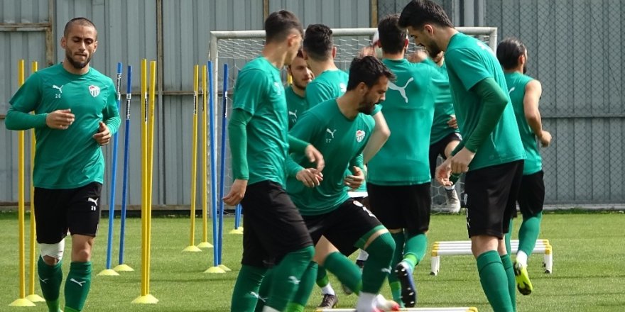 Mesut Bakkal: "5 maçımız kaldı, tek maçlık bakmayalım"