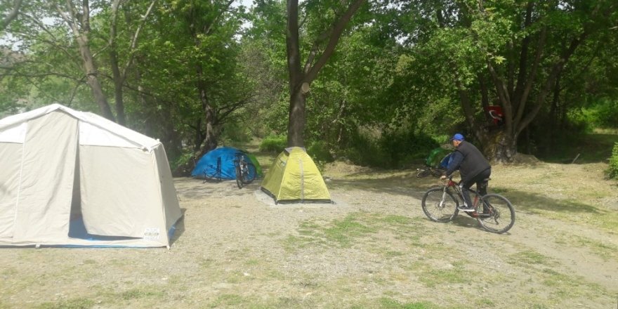 Bisiklet tutkunları Salihli'de buluşuyor