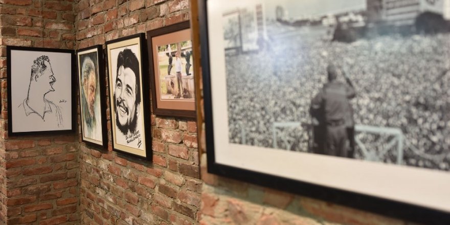 Doğum gününde unutulmadı: Fidel Castro Fotoğraf Sergisi açıldı