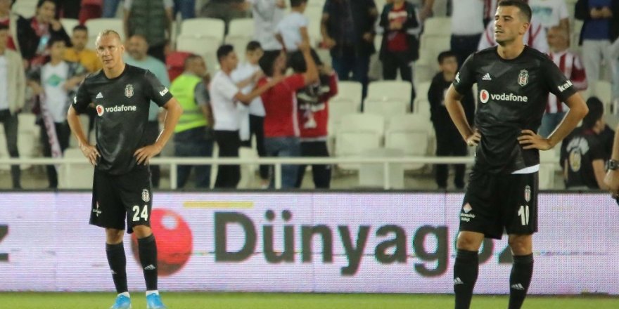 Sivasspor, Beşiktaş'ı üçledi