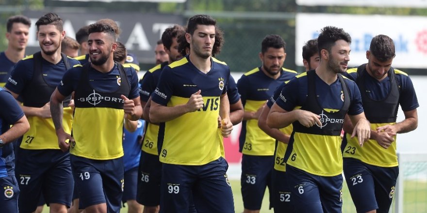 Fenerbahçe, Başakşehir maçı için sabah antrenmanı yaptı