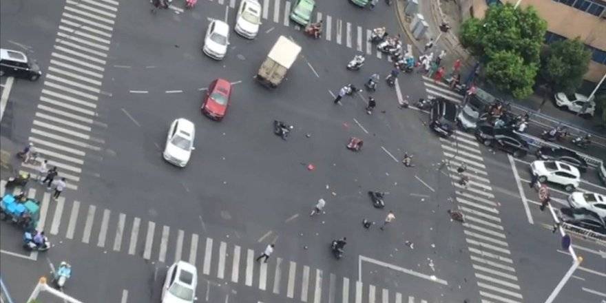 Çin’de korkunç kaza'da 3 ölü, 10 yaralı