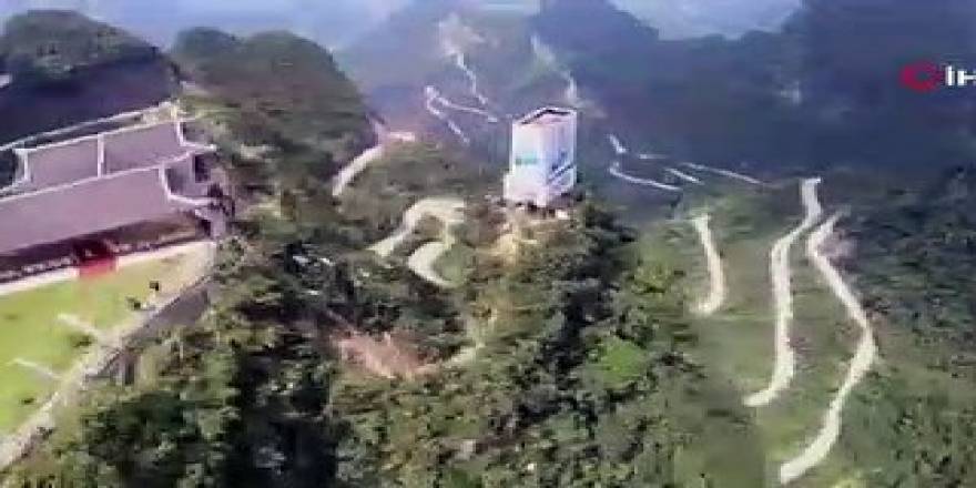 8. Wingsuit Dünya Şampiyonası’ndan nefesleri kesen görüntüler