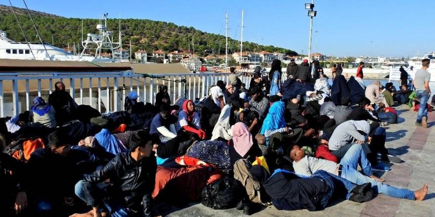 Çeşme'de 296 düzensiz göçmenin Avrupa düşü son buldu