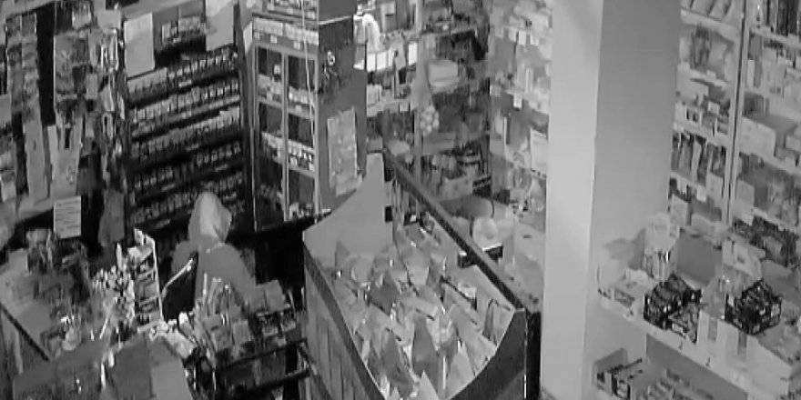 35 bin değerindeki sigaraları 7 dakikada çaldılar