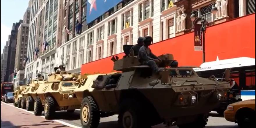 Abd'de ordu sokaklarda!