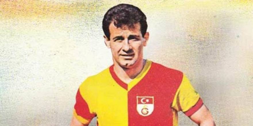 METİN OKTAY ANISINA, TRAFİKTE TELEFON KULLANMA!